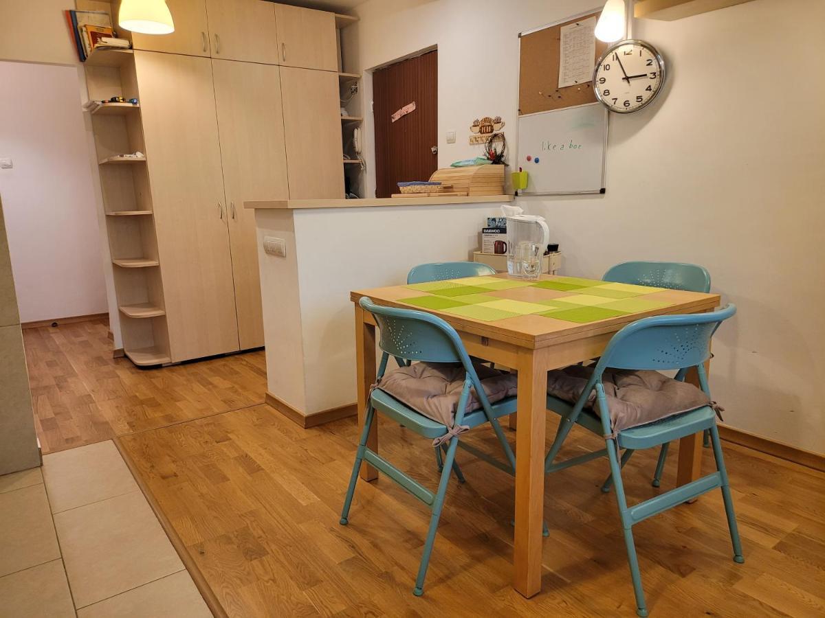 Family Friendly With Kids Room, Quiet And Peaceful Bukarest Exteriör bild
