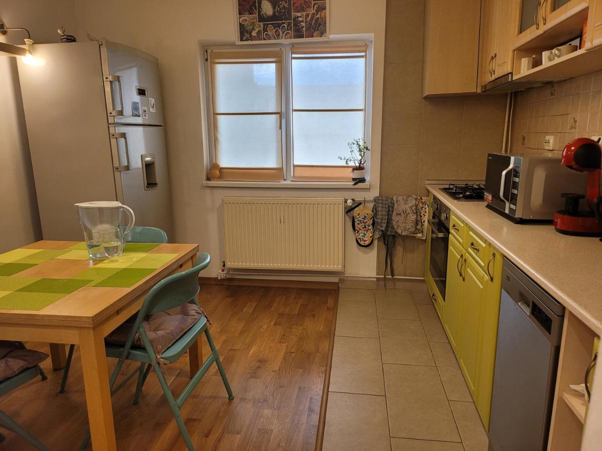 Family Friendly With Kids Room, Quiet And Peaceful Bukarest Exteriör bild